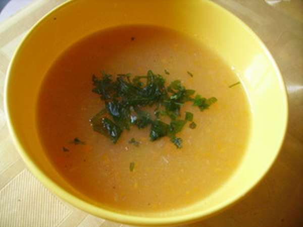Легко калорийный суп с сельдереем на воде